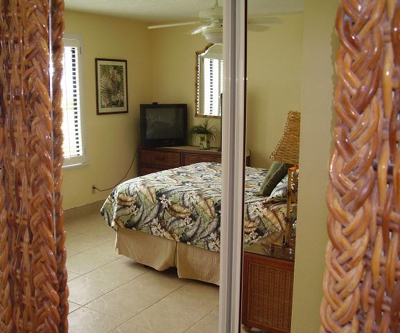 Master Bedroom - Pono Kai Resort Condo #D101, Kauai, Hawaii